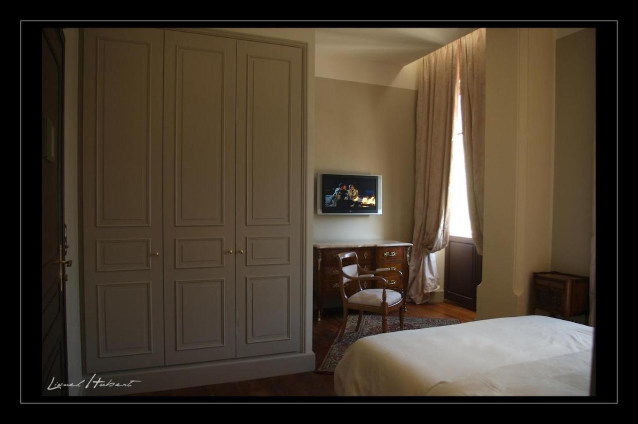 Hostellerie Du Coq D'Or Jonzac Zewnętrze zdjęcie