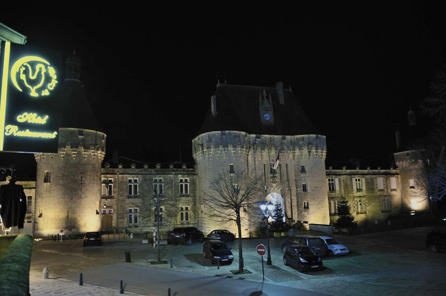 Hostellerie Du Coq D'Or Jonzac Zewnętrze zdjęcie