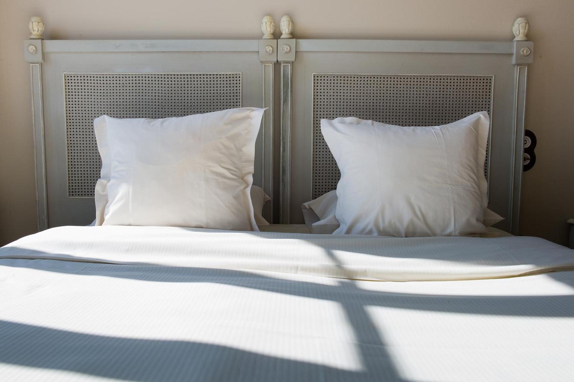 Hostellerie Du Coq D'Or Jonzac Zewnętrze zdjęcie