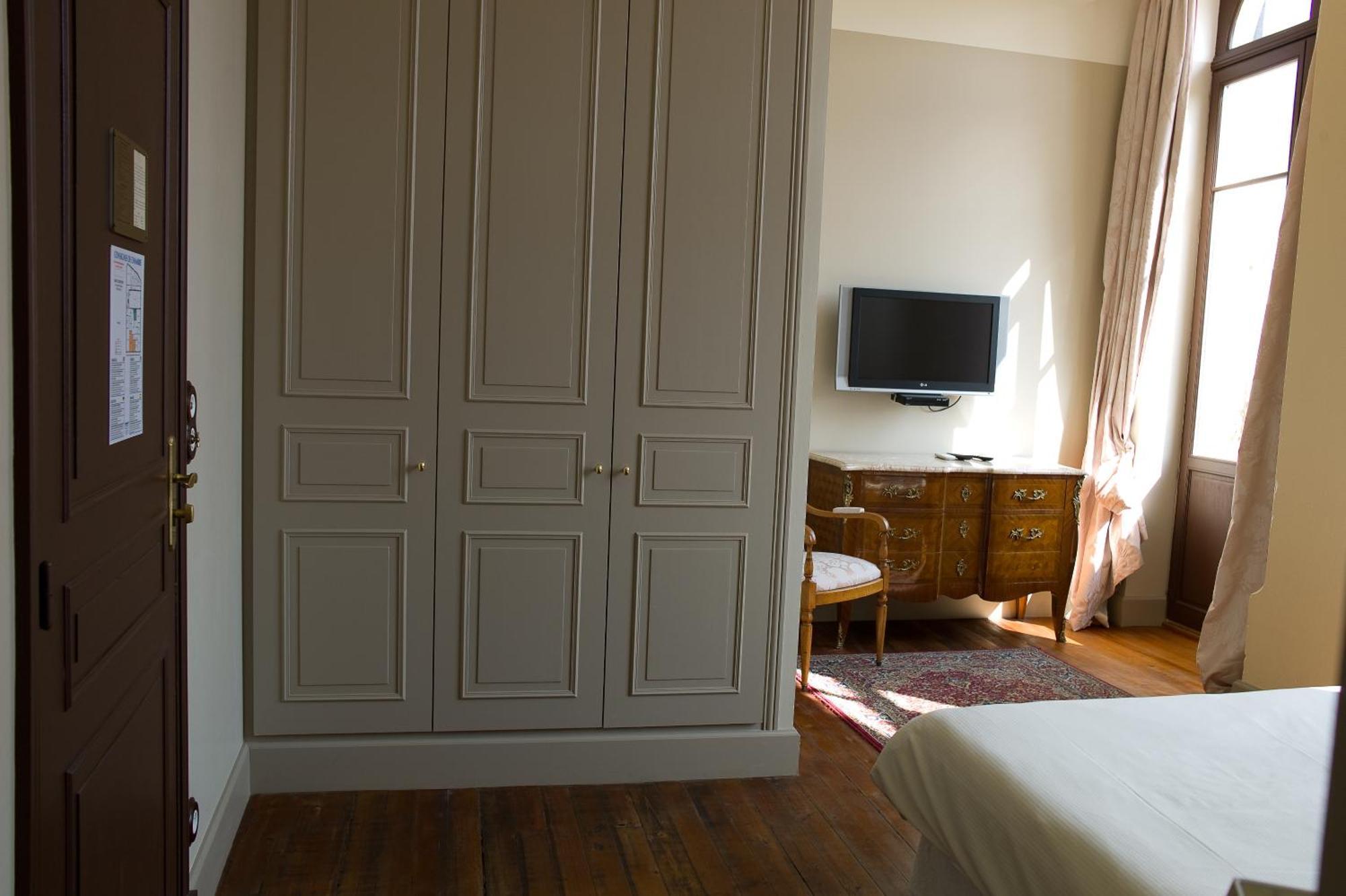 Hostellerie Du Coq D'Or Jonzac Zewnętrze zdjęcie